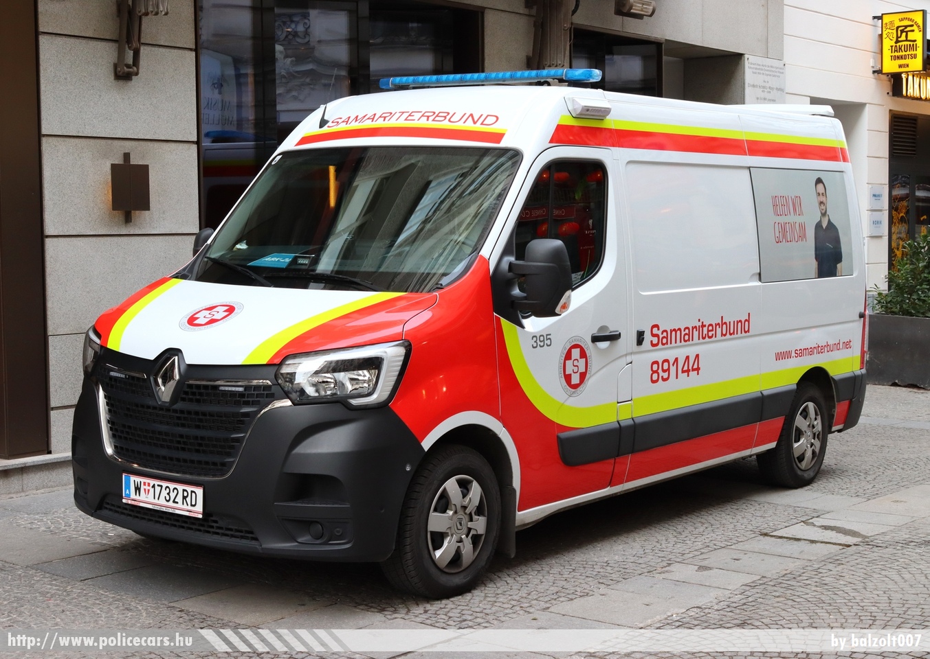 Renault Master, Arbeiter Samariter Bund Österreich, fotó: balzolt007
Keywords: osztrák Ausztria mentő mentőautó ambulance austrian Austria