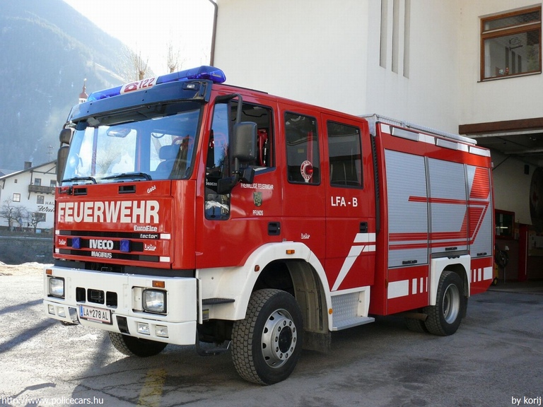 Iveco 140E28 LFA-B, Pfunds, fotó: korij
Keywords: osztrák Ausztria tûzoltó tûzoltóautó tûzoltóság LA278AL