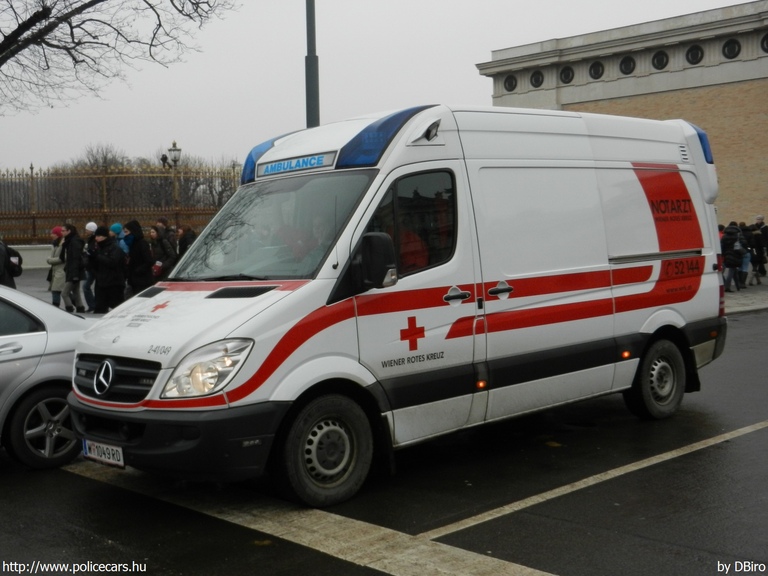 Mercedes-Benz Sprinter II 318 CDI, fotó: DBiro
Keywords: osztrák Ausztria mentő mentőautó W1049RD