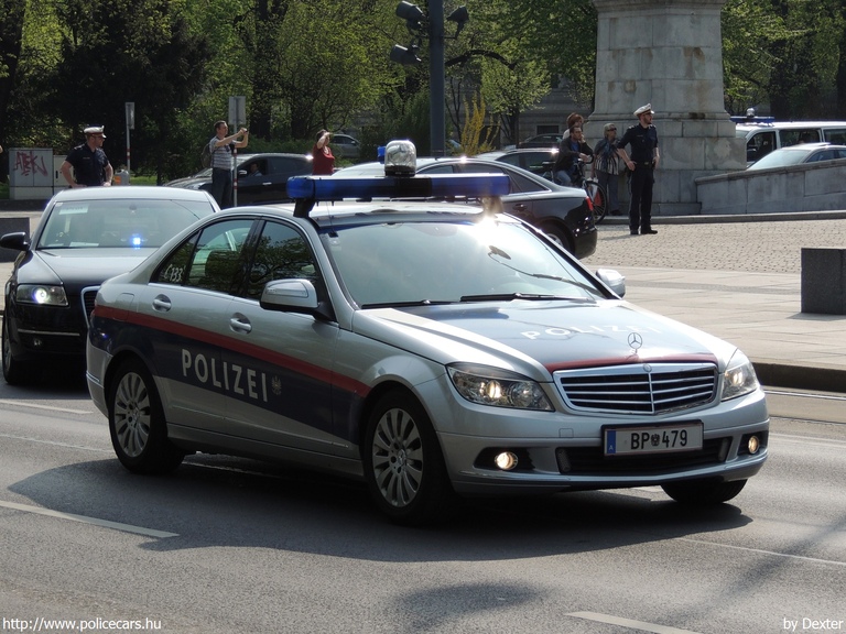 Mercedes-Benz C220 CDI, fotó: Dexter
Keywords: rendőr rendőrautó rendőrség osztrák Ausztria BP479 police policecar Austria