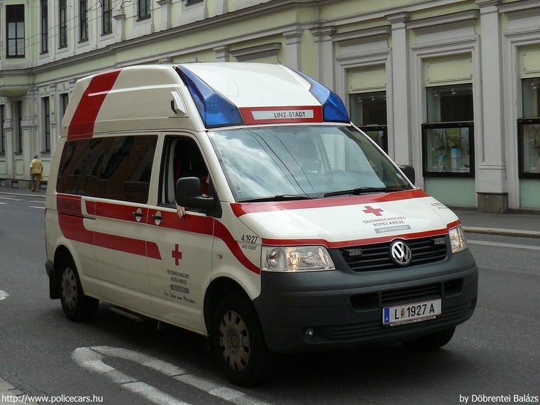 Volkswagen Transporter T5, fotó: Döbrentei Balázs
Keywords: osztrák Ausztria mentő mentőautó L1927A