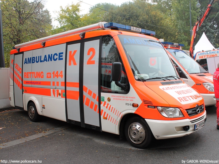 Mercedes-Benz Sprinter 616 CDI, fotó: GABOR-WINDvisual
Keywords: mentő mentőautó Ausztria osztrák W3698MA