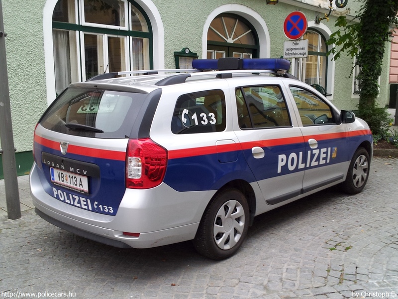 Dacia Logan MCV II, fotó: Christoph E.
Keywords: osztrák Ausztria rendőr rendőrautó rendőrség VB-113A police policecar Austria