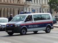 au561.jpg