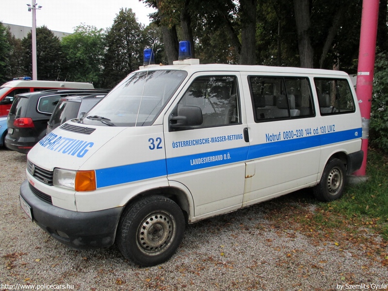 Volkswagen Transporter T4, fotó: Szemlits Gyula
Keywords: vízimentők osztrák Ausztria