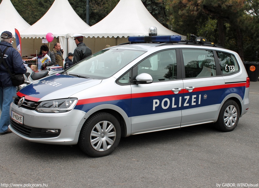 Volkswagen Sharan II, fotó: GABOR-WINDvisual
Keywords: osztrák Ausztria rendőr rendőrautó rendőrség BP-90415 police policecar Austria