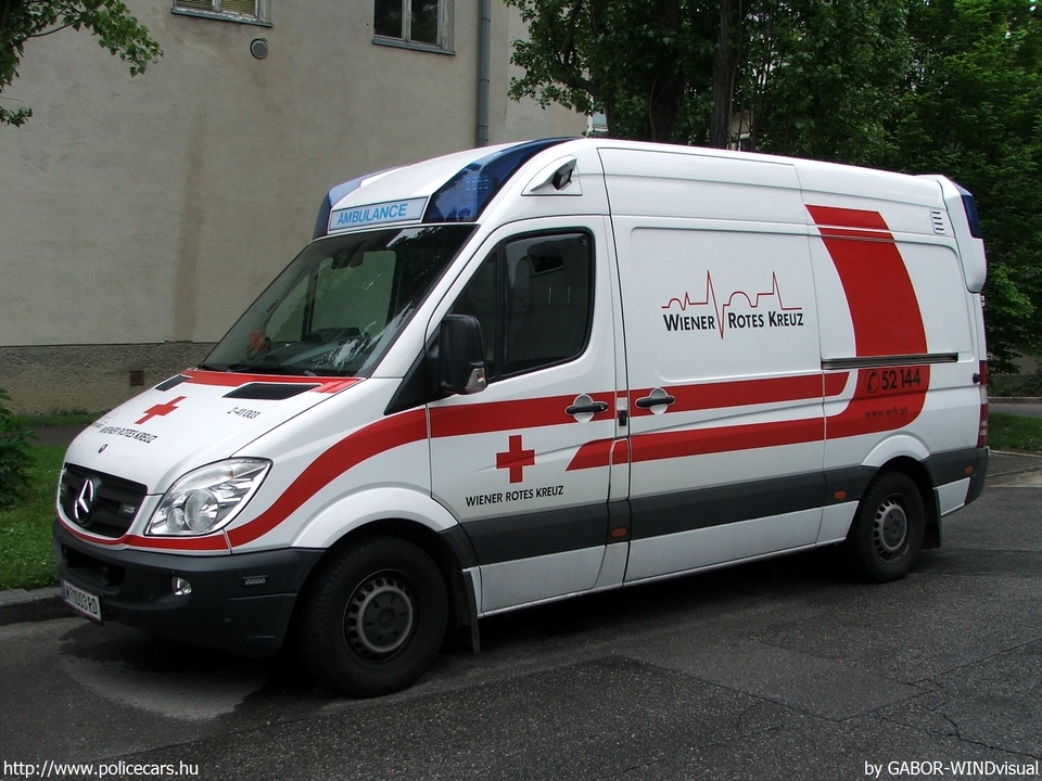 Mercedes-Benz Sprinter II, fotó: GABOR-WINDvisual
Keywords: osztrák Ausztria mentő mentőautó W1003RD ambulance austrian Austria