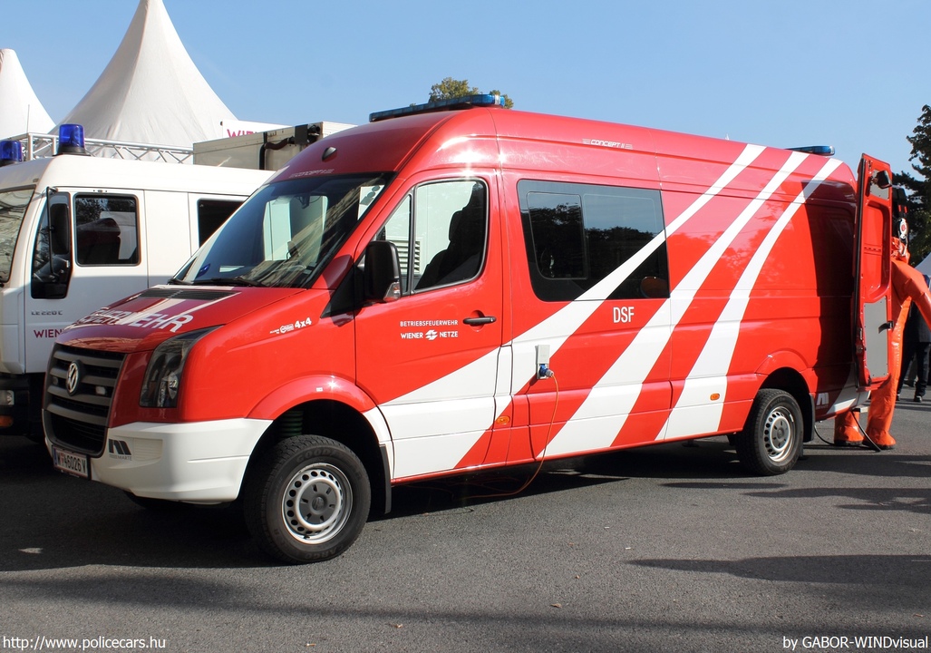 Volkswagen Crafter 4x4, Wiener Neutze, fotó: GABOR-WINDvisual
Keywords: Ausztria osztrák tûzoltó tûzoltóautó tûzoltóság fire firetruck austrian Austria