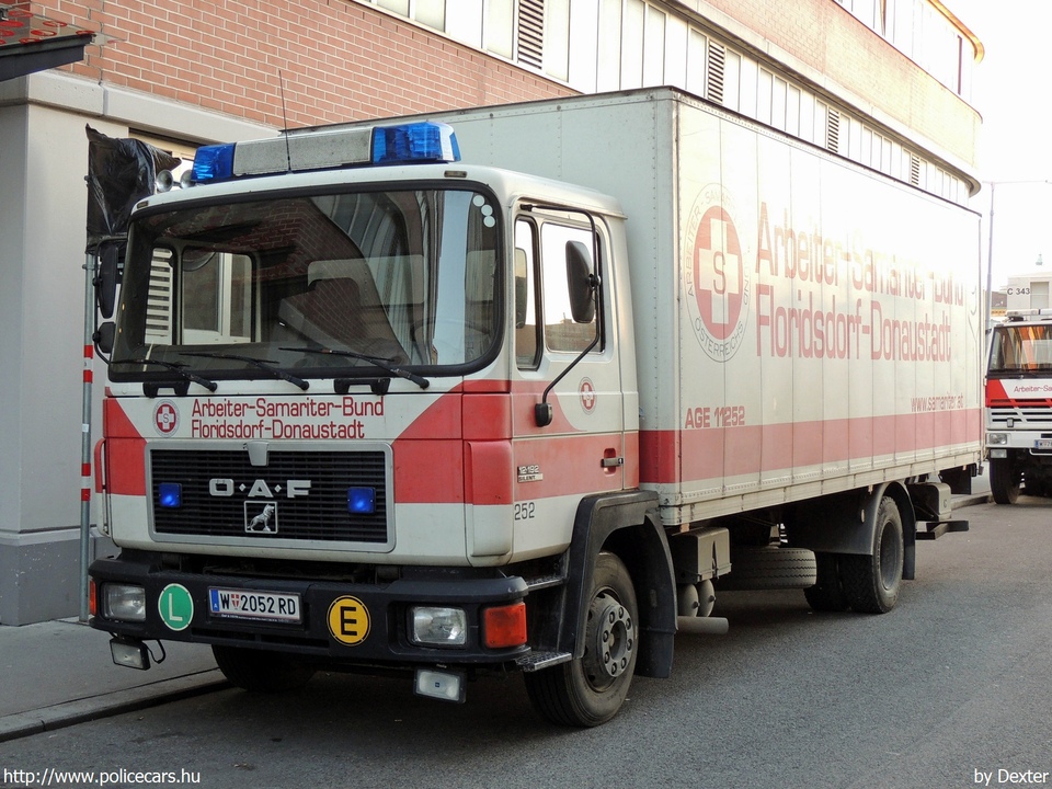ÖAF 12.192, fotó: Dexter
Keywords: osztrák Ausztria mentő mentőautó W2052RD ambulance austrian Austria