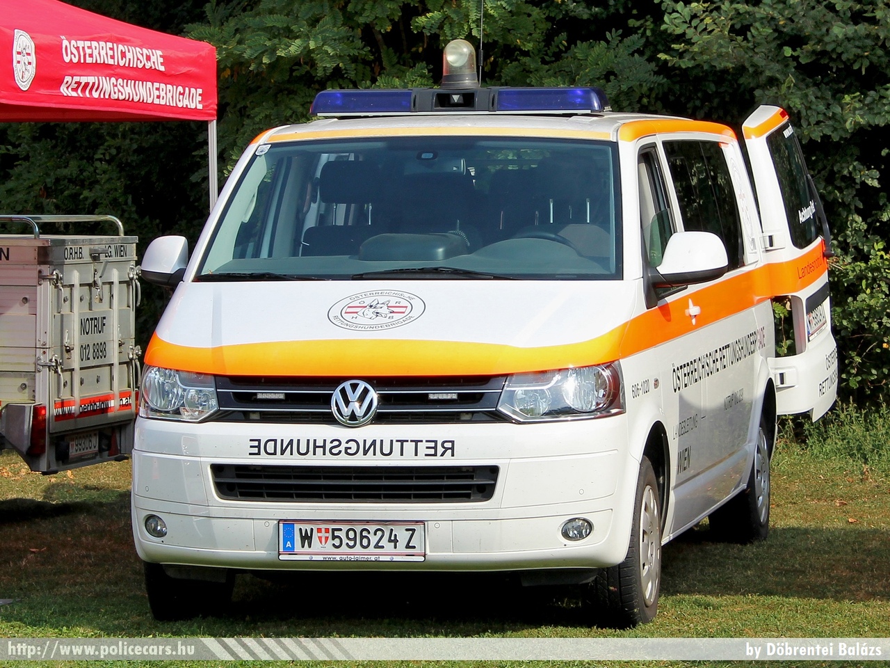 Volkswagen Transporter T5, fotó: Döbrentei Balázs
Keywords: osztrák Ausztria