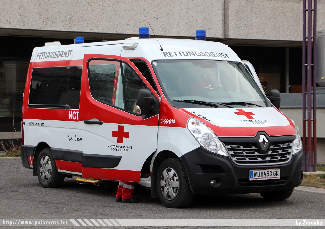 Renault Master, Rotes Kreuz, fotó: Zaronka
Keywords: osztrák Ausztria mentő mentőautó ambulance Austria austrian