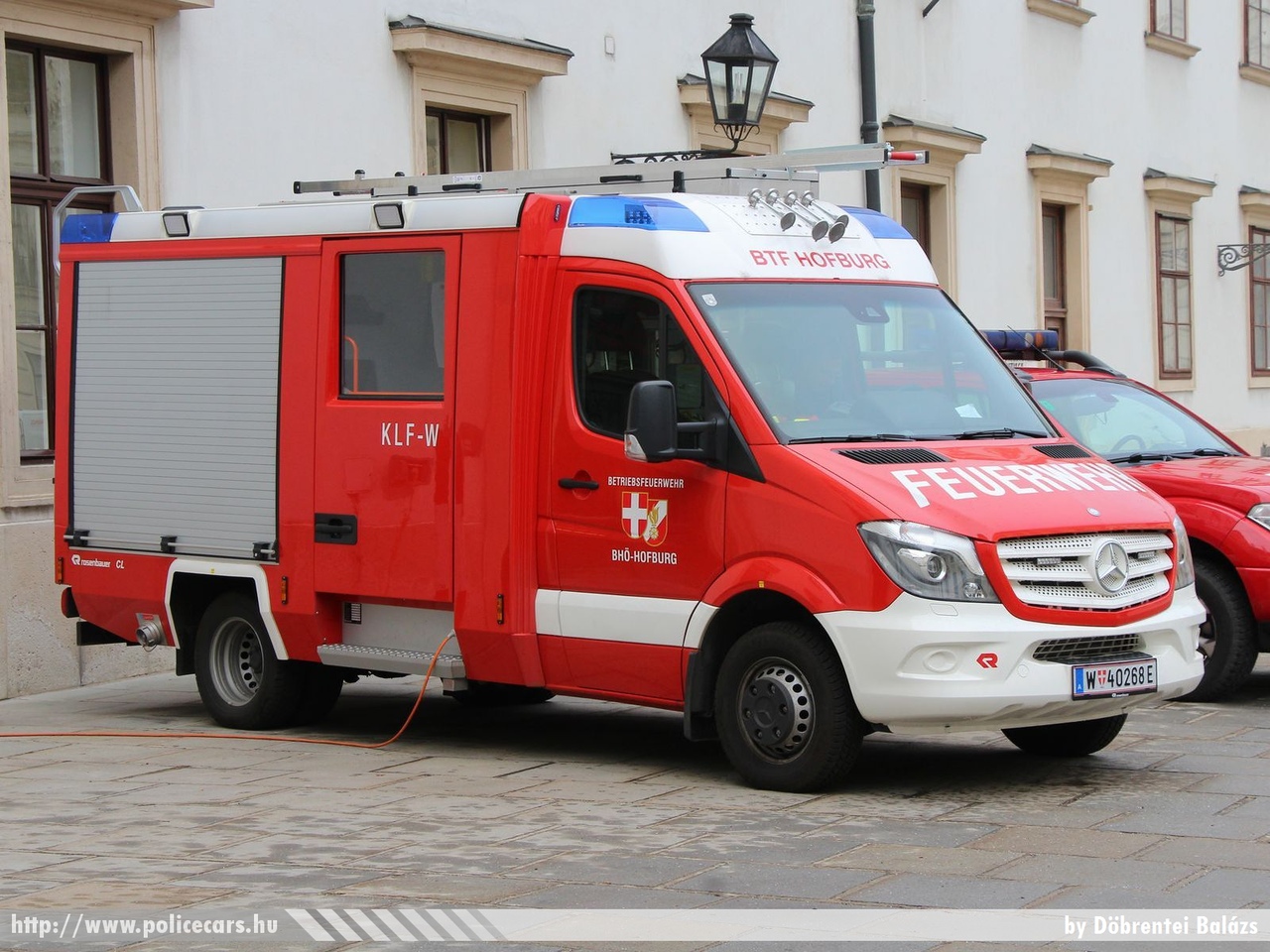Mercedes Sprinter Rosenbauer, fotó: Döbrentei Balázs
Keywords: Ausztria osztrák tûzoltó tûzoltóautó tûzoltóság
