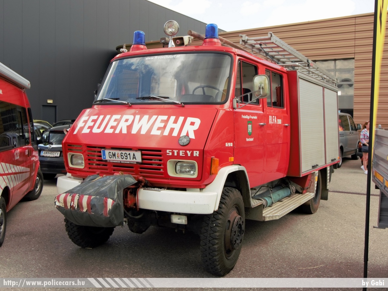 Steyr 690, fotó: Gabi
Keywords: osztrák Ausztria tûzoltó tûzoltóautó tûzoltóság