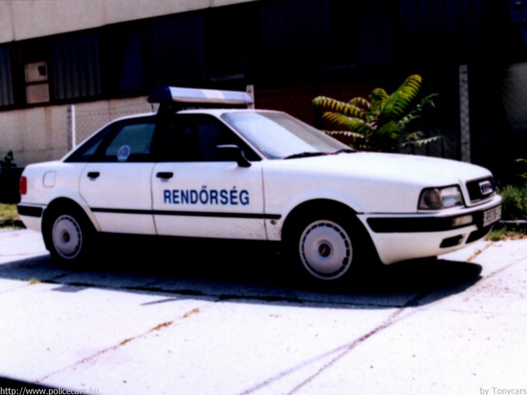 Audi 80, fotó: Tonycars
Keywords: rendőrautó rendőrség rendőr magyar Magyarország RB36-02 police policecar Hungary hungarian