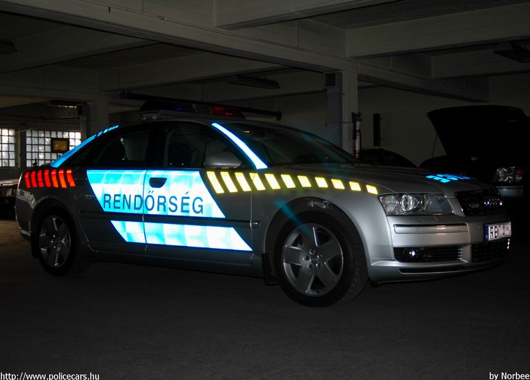 Audi A8, fotó: Norbee
Keywords: rendőrautó rendőrség rendőr magyar Magyarország police policecar Hungary hungarian