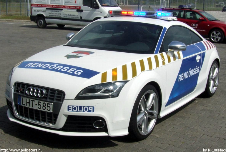 Audi TTS, fotó: R-100Maci
Keywords: rendőr rendőrautó rendőrség magyar Magyarország LHT-585 police policecar Hungary hungarian