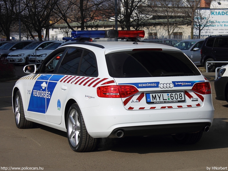 Audi A4 Avant 3.0 TFSI quattro, fotó: HNorbert
Keywords: rendőr rendőrautó rendőrség magyar Magyarország MYL-608 police policecar Hungary hungarian
