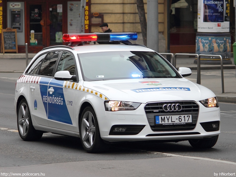 Audi A4 Avant 3.0 TFSI quattro, fotó: HNorbert
Keywords: rendőr rendőrautó rendőrség magyar Magyarország MYL-617 police policecar Hungary hungarian