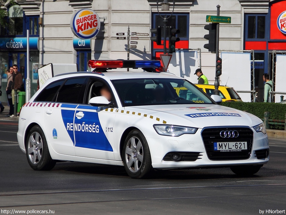 Audi A6 Avant V6 3.0 TDI quattro, fotó: HNorbert
Keywords: rendőr rendőrautó rendőrség magyar Magyarország MYL-621 police policecar Hungary hungarian