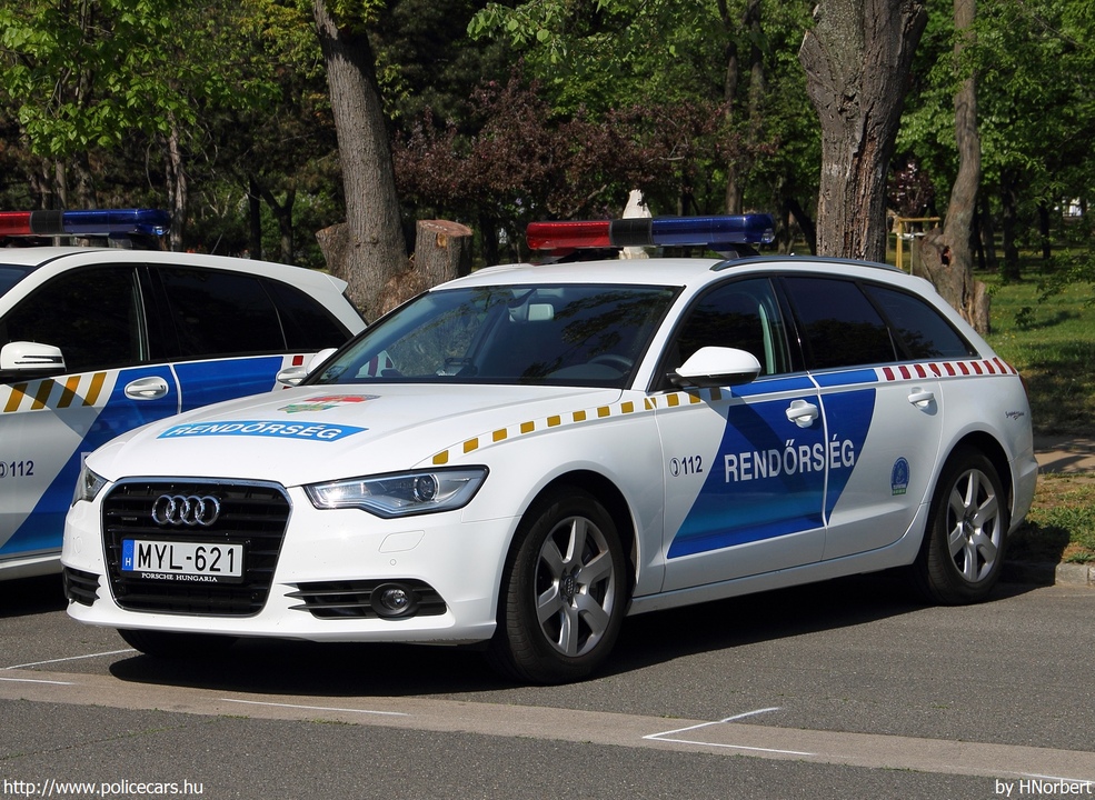 Audi A6 Avant V6 3.0 TDI quattro, fotó: HNorbert
Keywords: rendőr rendőrautó rendőrség magyar Magyarország MYL-621 police policecar Hungary hungarian