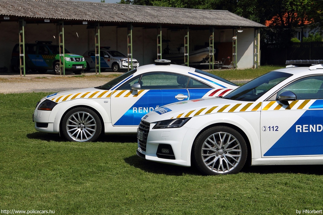 Audi TTs Coupe, Audi TT, fotó: HNorbert
Keywords: rendőr rendőrautó rendőrség magyar Magyarország NDG-999 RB40-46 police policecar Hungary hungarian