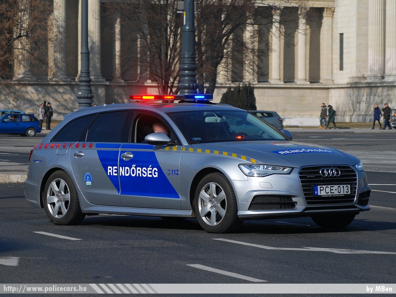 Audi A6 Avant quattro, fotó: MBen
Keywords: rendőr rendőrautó rendőrség magyar Magyarország police policecar Hungary hungarian PCE-013