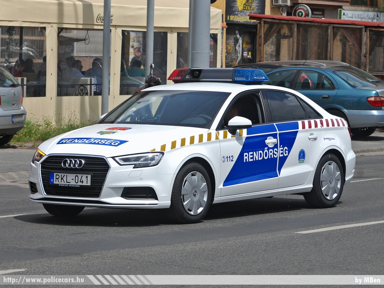 Audi A3 Limousine TFSI, fotó: MBen
Keywords: rendőr rendőrautó rendőrség magyar Magyarország police policecar Hungary hungarian RKL-041