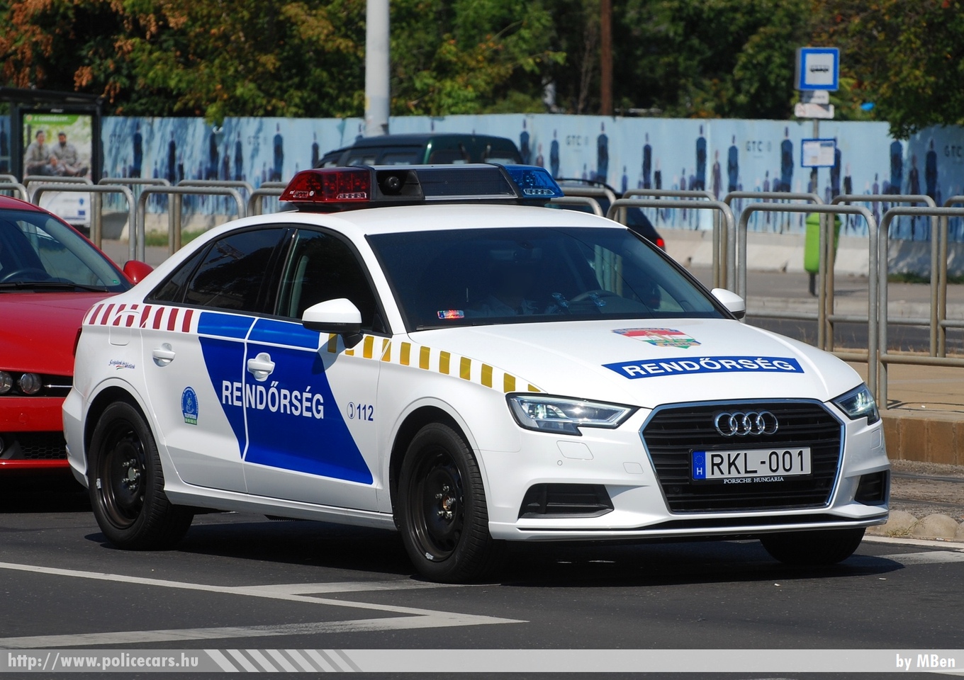 Audi A3 Limousine TFSI, fotó: MBen
Keywords: rendőr rendőrautó rendőrség magyar Magyarország police policecar Hungary hungarian RKL-001