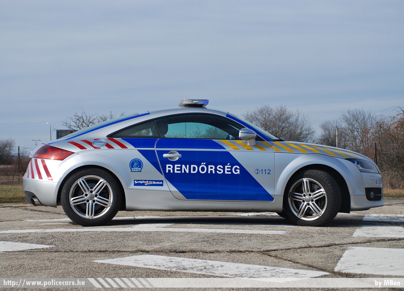 Audi TT, fotó: MBen
Keywords: rendőr rendőrautó rendőrség magyar Magyarország police policecar Hungary hungarian RB75-00