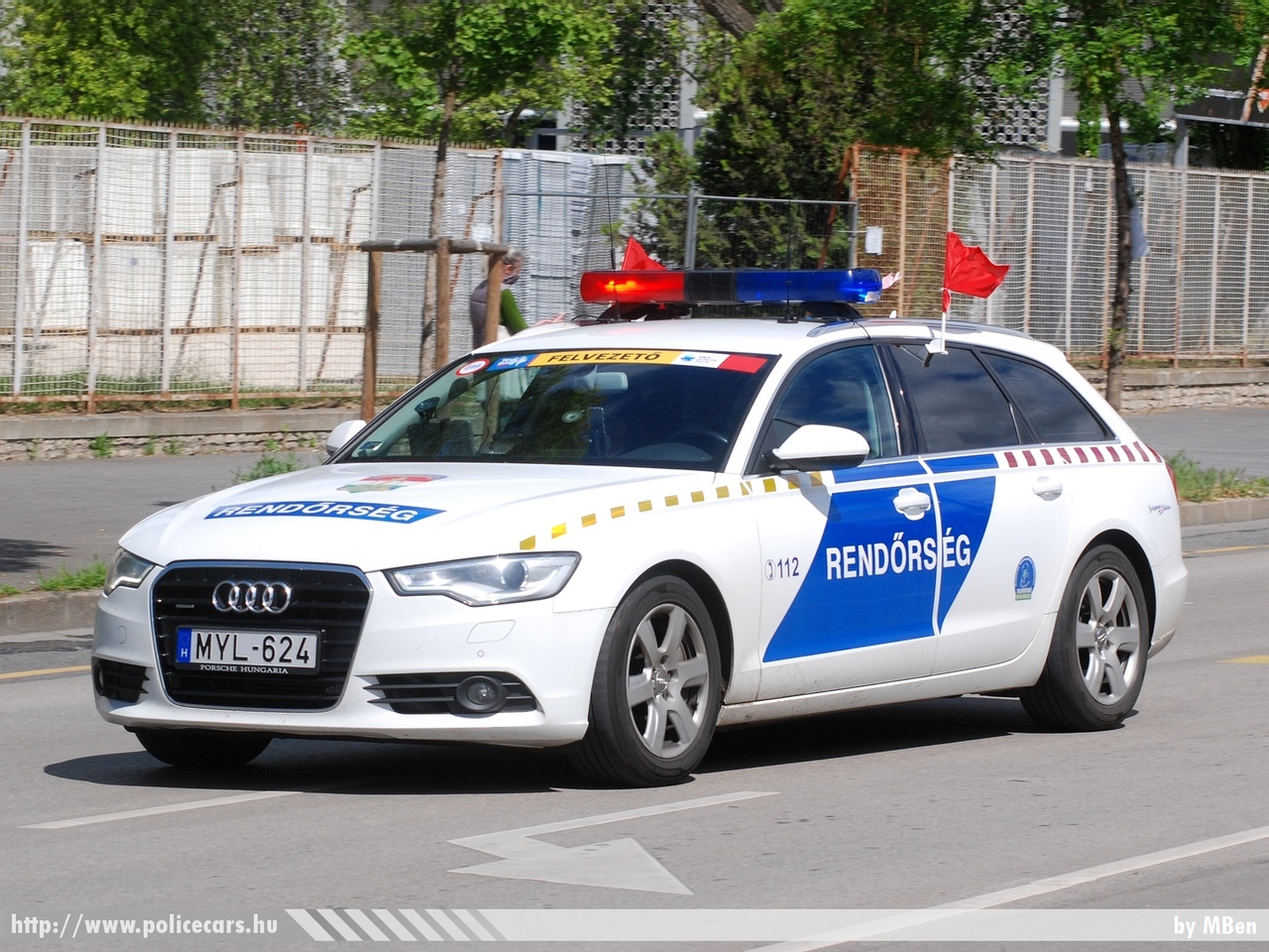 Audi A6 Avant V6 3.0 TDI quattro, fotó: MBen
Keywords: rendőr rendőrautó rendőrség magyar Magyarország police policecar Hungary hungarian MYL-624