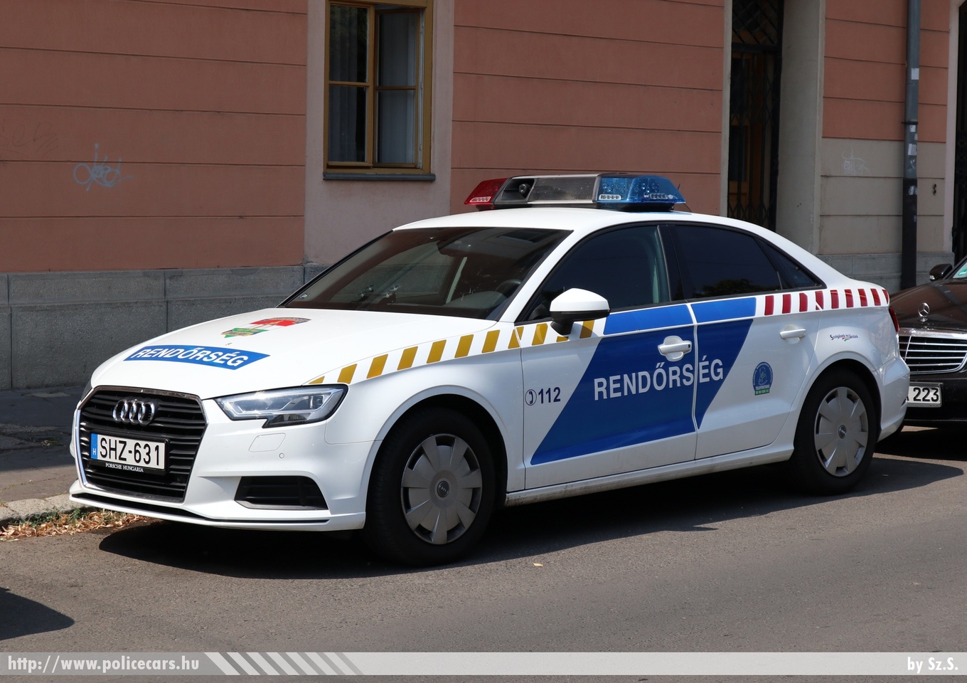 Audi A3 Limousine TFSI, fotó: Sz.S.
Keywords: rendőr rendőrautó rendőrség magyar Magyarország police policecar Hungary hungarian SHZ-631