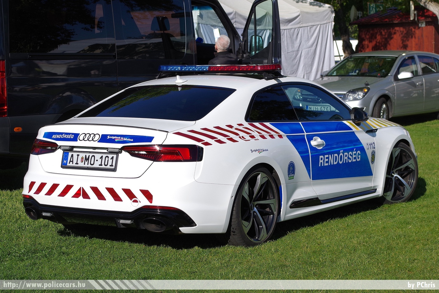 Audi RS5, fotó: PChris
Keywords: rendőr rendőrautó rendőrség magyar Magyarország police policecar Hungary hungarian AIMO-101