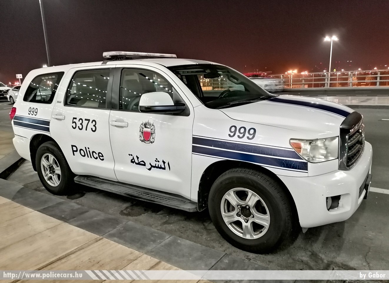 Toyota Sequoia, Public Security Forces (Bahrain State Police), fotó: Gabor
Keywords: rendőr rendőrautó rendőrség Bahrein bahreini Bahrain bahraini police policecar