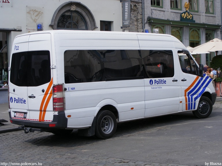 Mercedes Sprinter II, fotó: Bbazsa
Keywords: rendőrautó rendőrség rendőr belga Belgium
