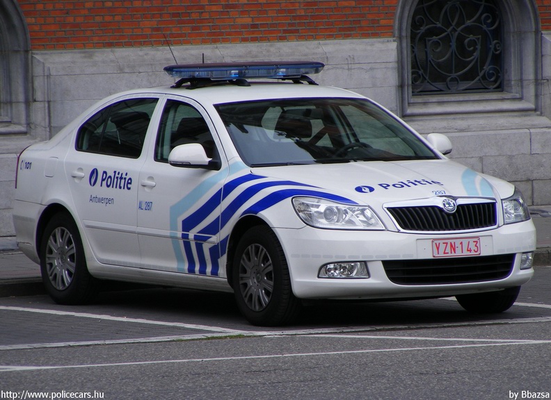 Skoda Octavia II, fotó: Bbazsa
Keywords: rendőrautó rendőrség rendőr belga Belgium