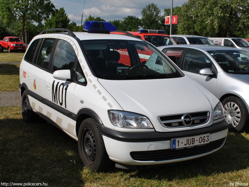 Opel Zafira, fotó: Bbazsa
Keywords: opel zafira bbazsa belga belgium 