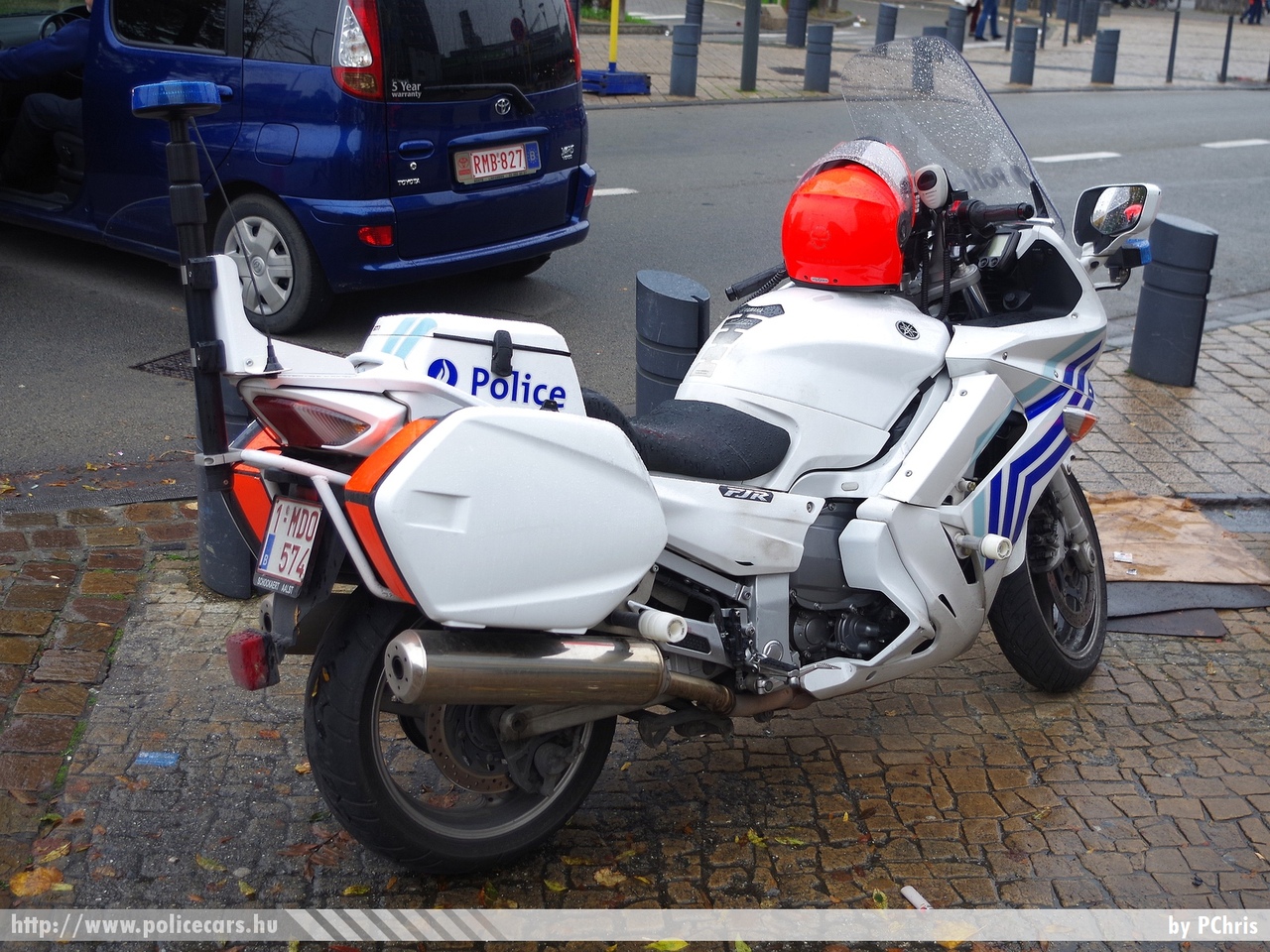 Yamaha FJR 1300, fotó: PChris
Keywords: belga Belgium rendőr rendőrmotor rendőrség belgian police policebike