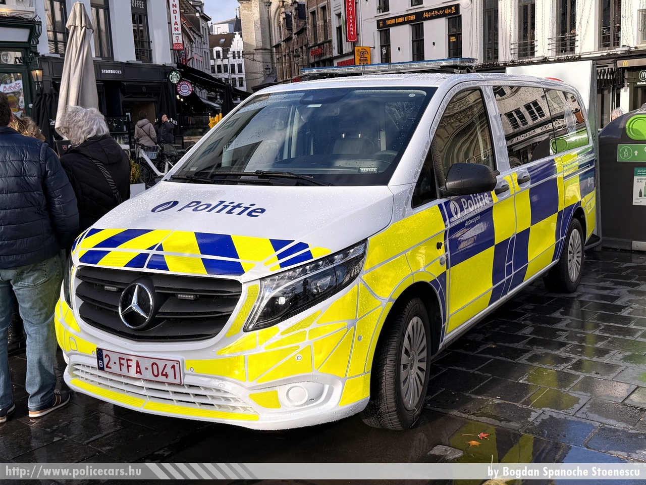 Mercedes Vito, Politie Antwerpen, fotó: Bogdan Spanoche Stoenescu
Keywords: belga Belgium rendőr rendőrautó rendőrség belgian police policecar
