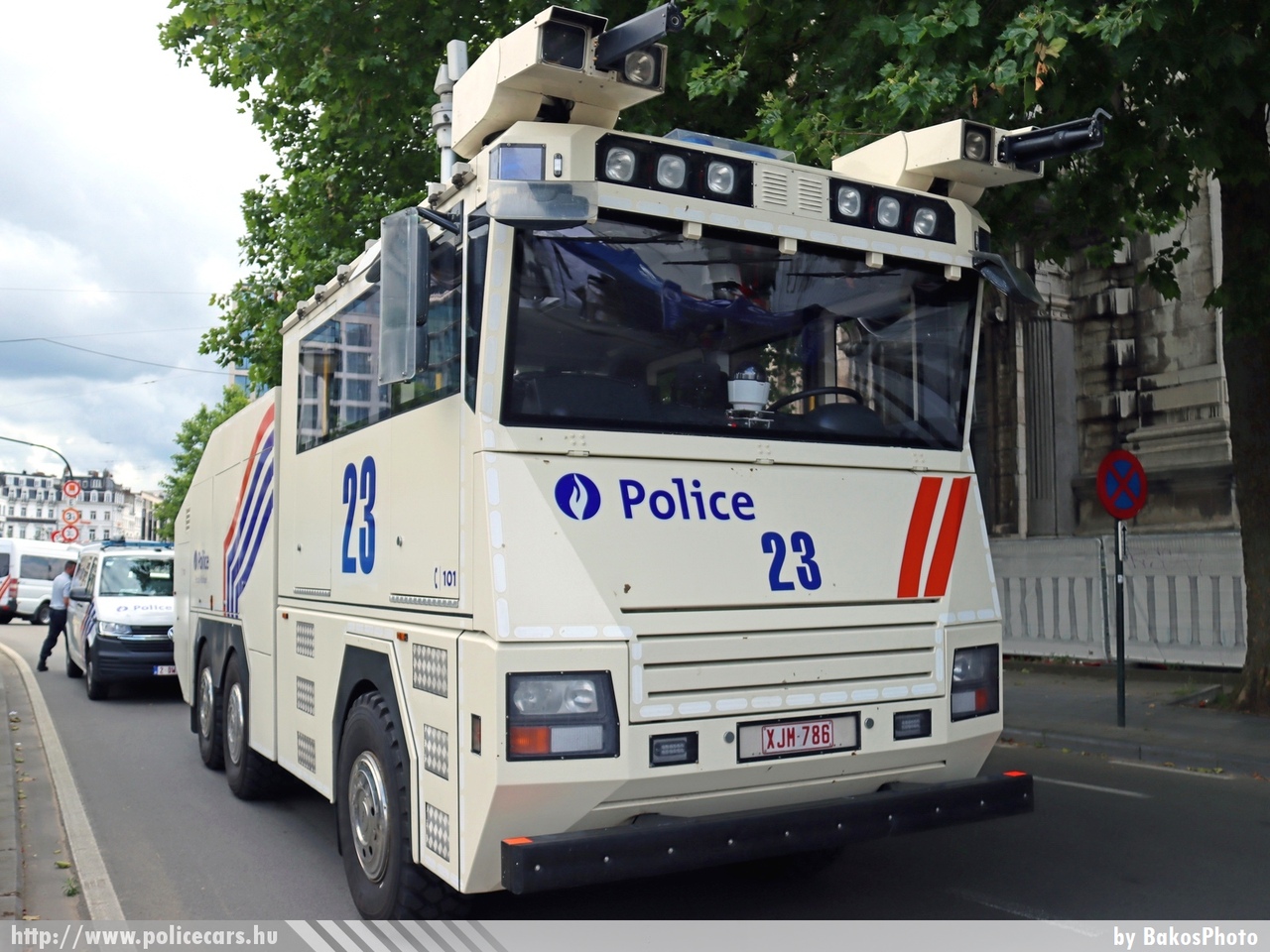 MAN TGA Ziegler, Police/Politie, Direction de sécurité publique/Directie openbare veiligheid, fotó: BakosPhoto
Keywords: belga Belgium rendőr rendőrautó rendőrség belgian police policecar