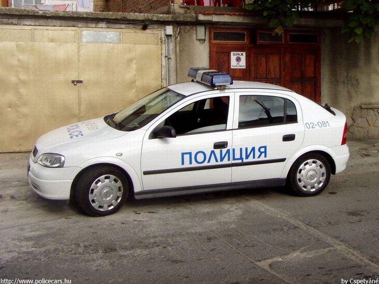 Opel Astra G, fotó: Cspetyáné
Keywords: rendőr rendőrautó rendőrség Hollandia holland