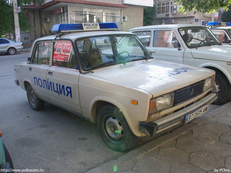 Lada VAZ 2105, fotó: PChris
Keywords: rendőr rendőrautó rendőrség Bulgária bolgár