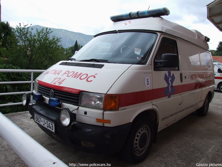 Volkswagen Transporter T4, fotó: Gzozzo pictures
Keywords: Bosznia-Hercegovina bosnyák boszniai mentő mentőautó