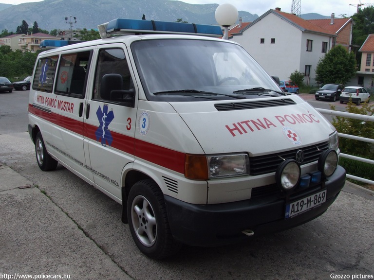Volkswagen Transporter T4, fotó: Gzozzo pictures
Keywords: Bosznia-Hercegovina bosnyák boszniai mentő mentőautó