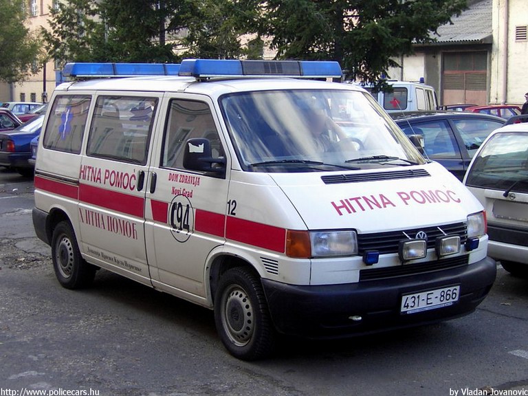 Volkswagen Transporter T4, fotó: Vladan Jovanovic
Keywords: Bosznia-Hercegovina bosnyák boszniai mentő mentőautó