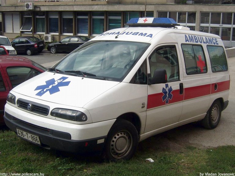 Fiat Scudo, fotó: Vladan Jovanovic
Keywords: Bosznia-Hercegovina bosnyák boszniai mentő mentőautó