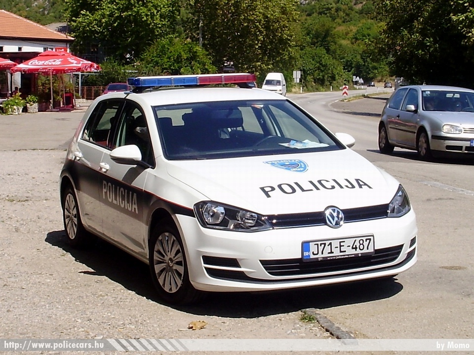 Volkswagen Golf VII, fotó: Momo
Keywords: Bosznia-Hercegovina rendőr rendőrautó rendőrség bosnia bosnia-herzegovina police policecar