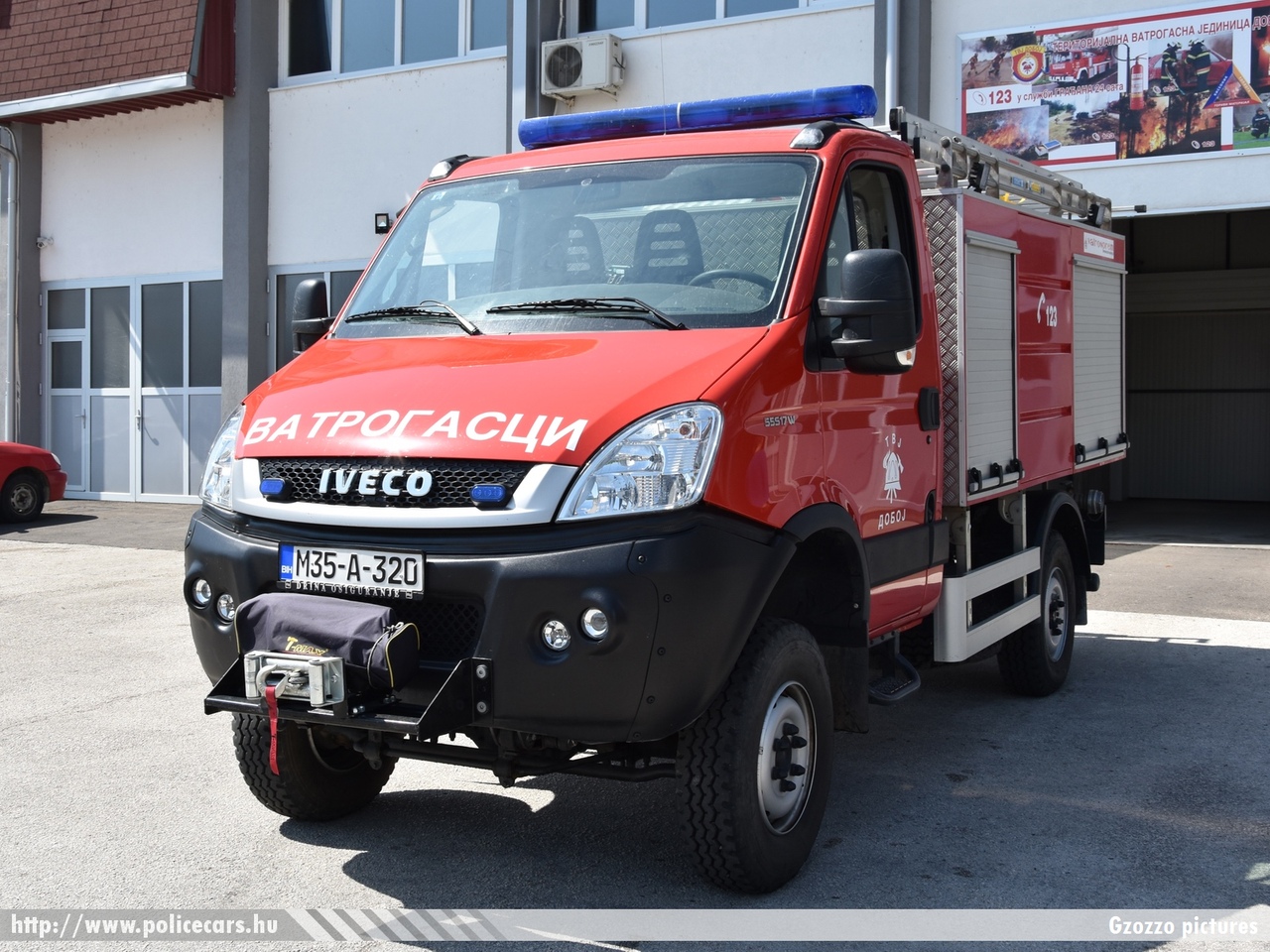 Iveco 55517W, Doboj, fotó: Gzozzo pictures
Keywords: Bosznia-Hercegovina tûzoltó tûzoltóautó tûzoltóság bosnia bosnia-herzegovina fire firetruck