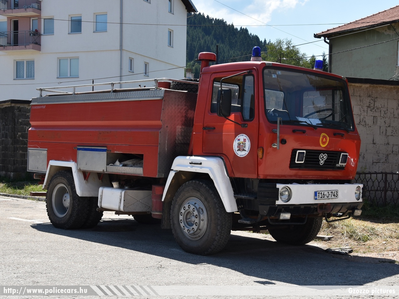 TAM 190T15, Pale, fotó: Gzozzo pictures
Keywords: Bosznia-Hercegovina tûzoltó tûzoltóautó tûzoltóság bosnia bosnia-herzegovina fire firetruck