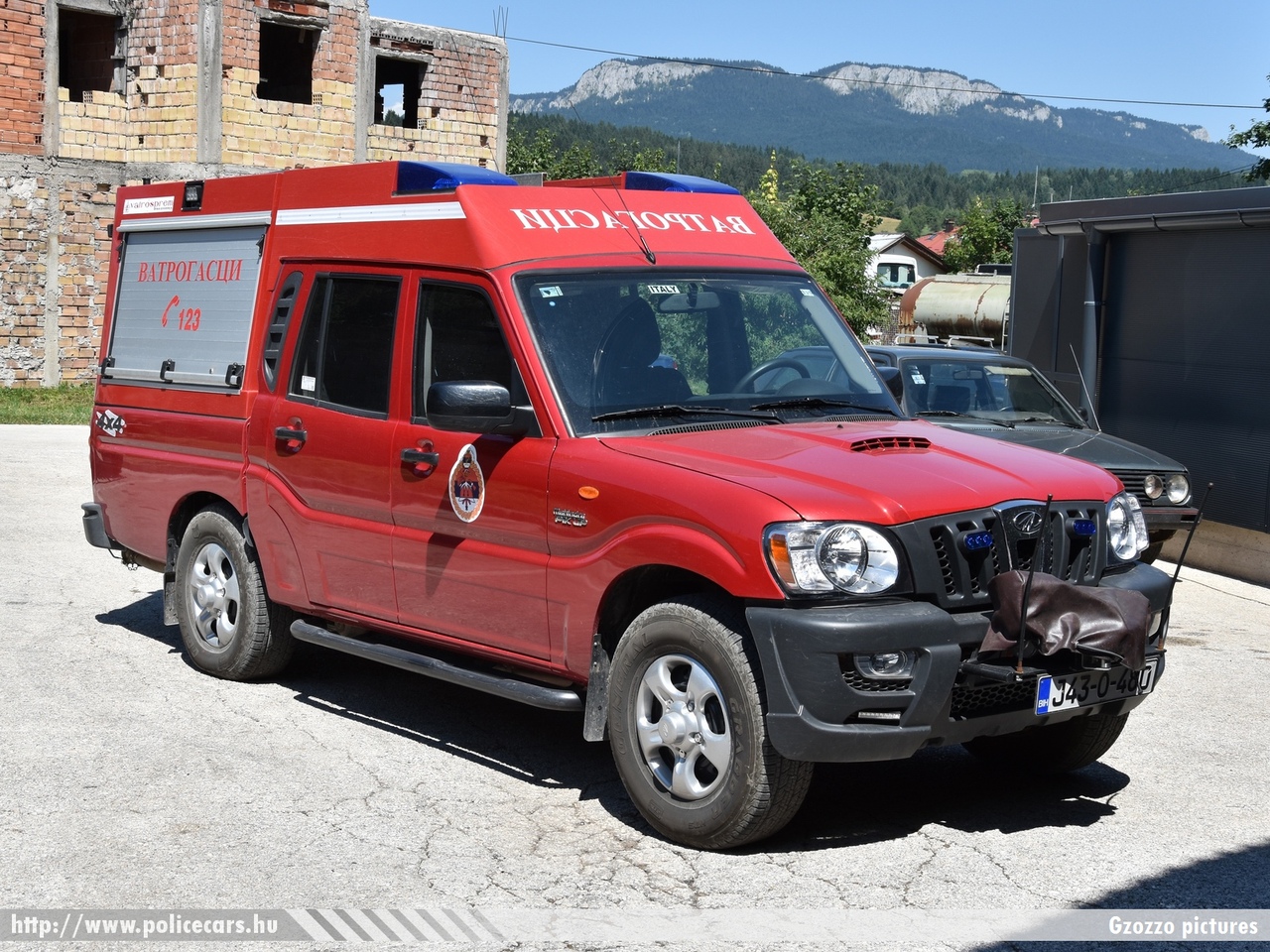 Mahindra Pik Up, Pale, fotó: Gzozzo pictures
Keywords: Bosznia-Hercegovina tûzoltó tûzoltóautó tûzoltóság bosnia bosnia-herzegovina fire firetruck