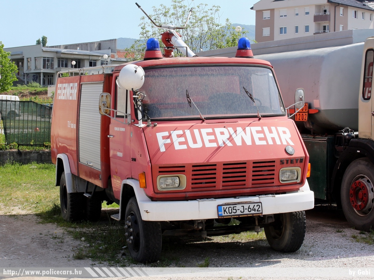 Steyr 591, fotó: Gabi
Keywords: Bosznia-Hercegovina tûzoltó tûzoltóautó tûzoltóság bosnia bosnia-herzegovina fire firetruck